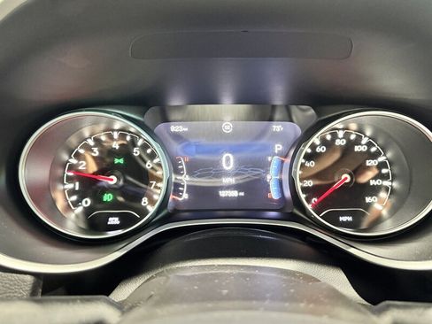Used 2018 Jeep Compass Limited w/ Navigation Group AWD/4WD image 10