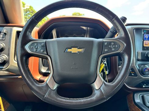 Used 2017 Chevrolet Silverado 1500 High Country AWD/4WD image 34