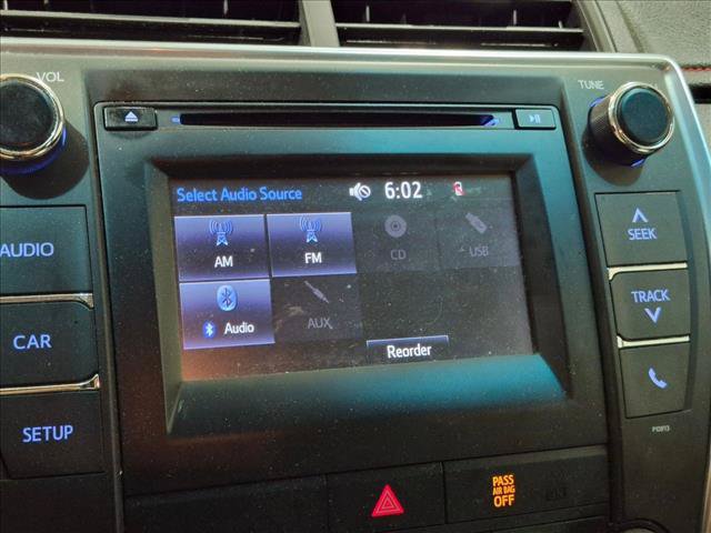 Used 2015 Toyota Camry SE FWD image 14