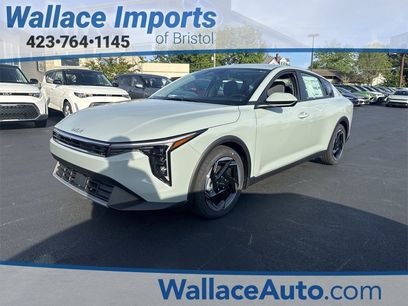 New 2025 Kia K4 EX