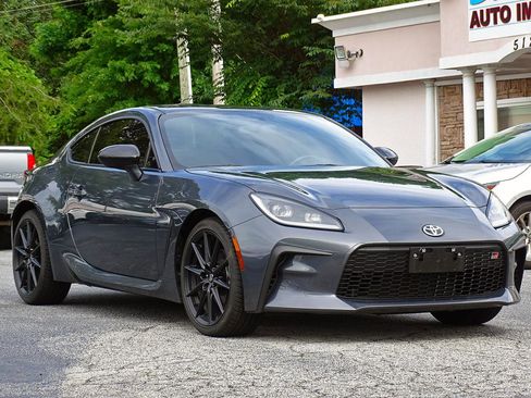 Used 2025 Toyota GR86 Premium w/ ALL Weather Mat Package (TMS) RWD image 7