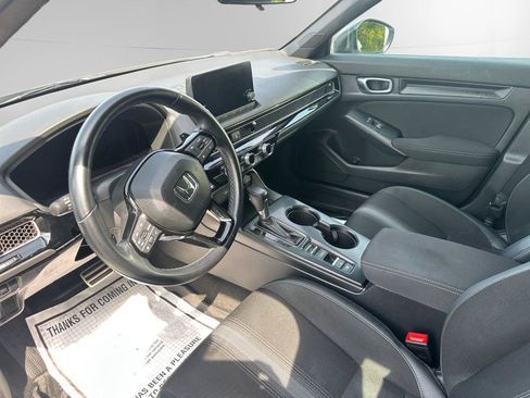 Used 2023 Honda Civic Sport image 10