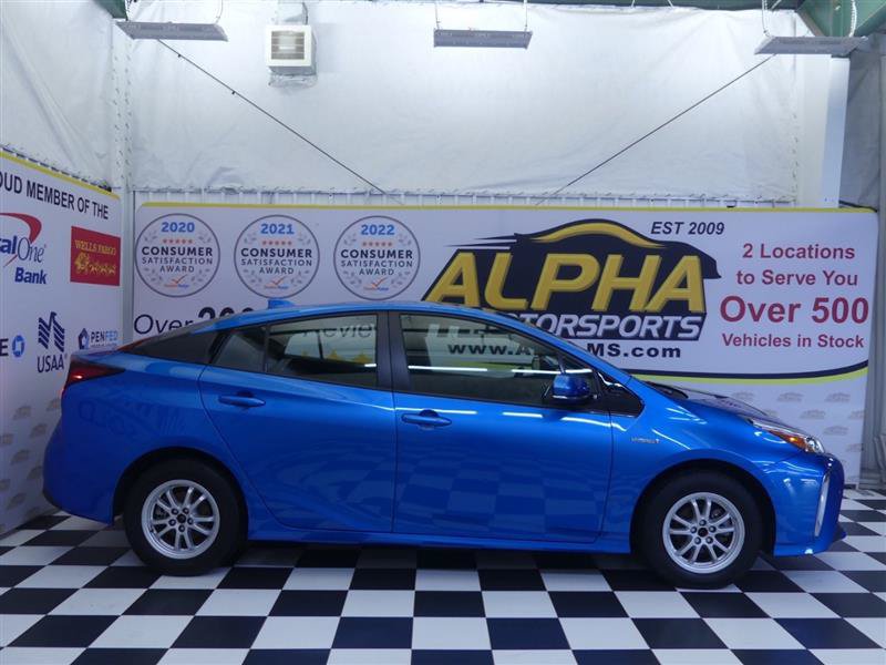 Used 2020 Toyota Prius LE AWD/4WD image 25