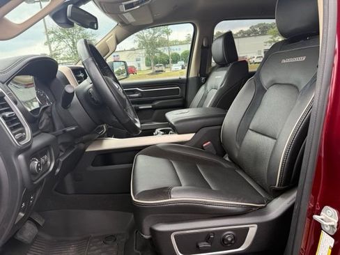 Used 2019 RAM 1500 Laramie AWD/4WD image 3