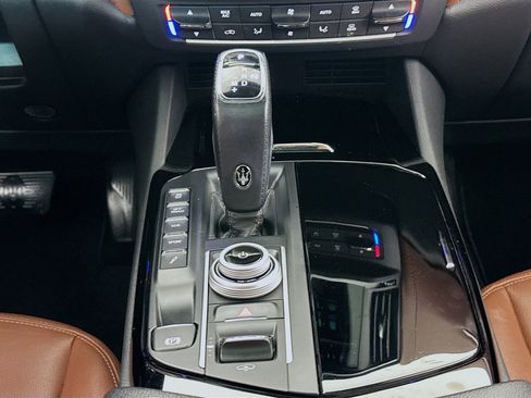 Used 2022 Maserati Levante Modena image 13