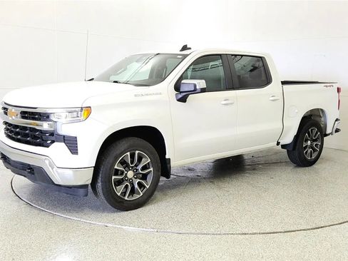 Used 2023 Chevrolet Silverado 1500 LT image 3