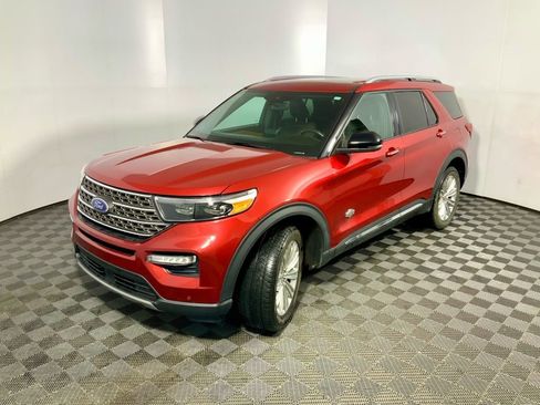 Used 2021 Ford Explorer King Ranch w/ Premium Technology Package image 11