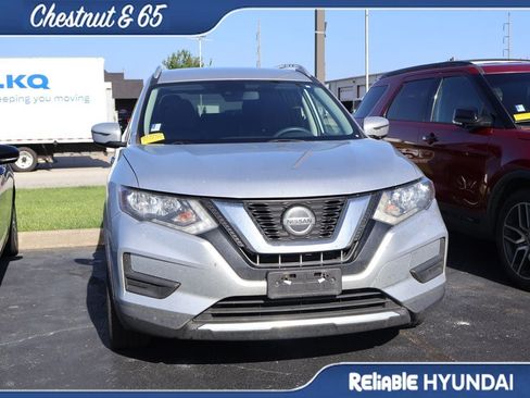 Used 2020 Nissan Rogue SV AWD/4WD image 5