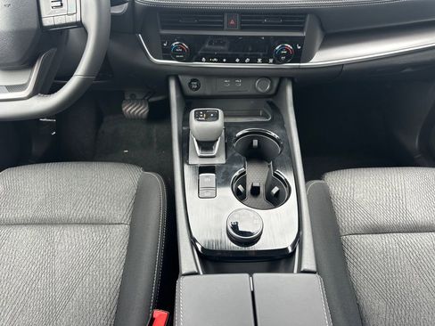 New 2026 Nissan Rogue SV AWD/4WD image 25