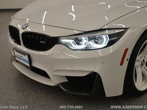 Used 2018 BMW M4 Convertible image 39