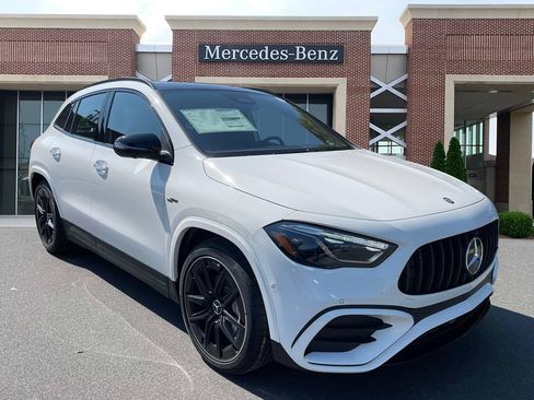 Certified 2025 Mercedes-Benz GLA 35 AMG 4MATIC image 3
