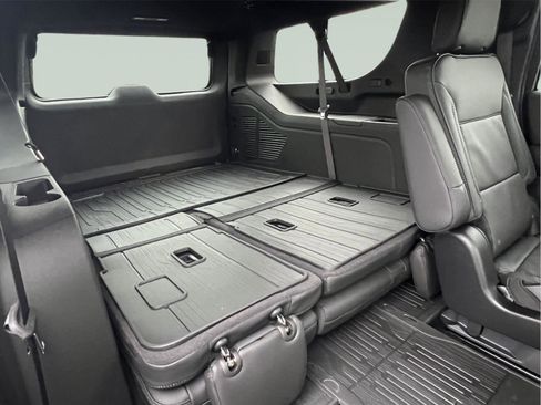 New 2026 GMC Yukon XL Denali w/ Sun & Power Step Package image 14