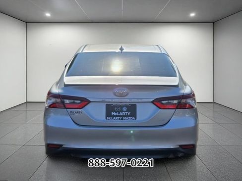 Used 2024 Toyota Camry LE FWD image 4