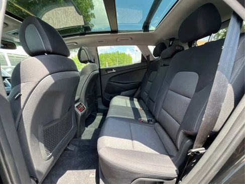 Used 2018 Hyundai Tucson Value FWD image 12