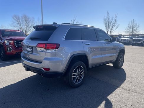 Used 2021 Jeep Grand Cherokee Limited w/ Trailer Tow Group IV image 8