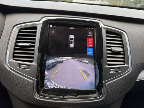 Certified 2023 Volvo XC90 B5 Core AWD/4WD image 25