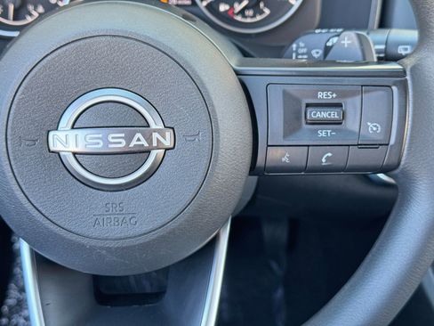 Used 2023 Nissan Rogue S FWD image 20