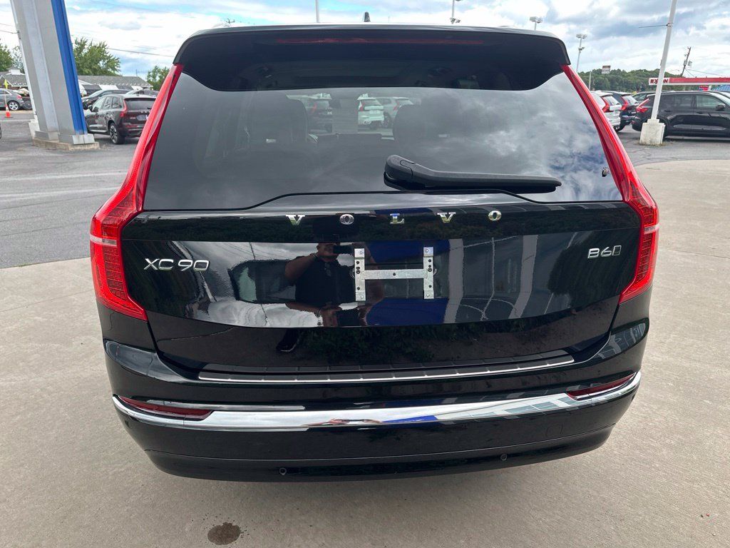 Certified 2023 Volvo XC90 B6 Plus w/ Protection Package Premier AWD/4WD image 6