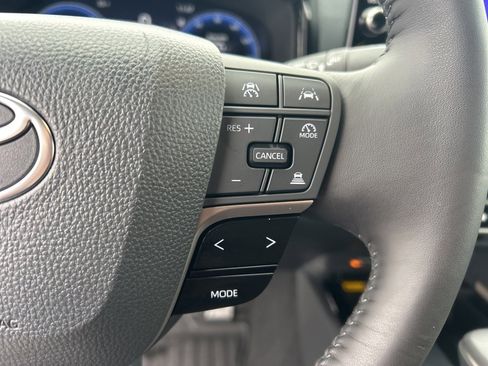 Used 2025 Toyota Camry XSE image 10