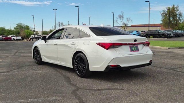 Used 2022 Toyota Avalon Limited w/ Advanced Safety Package FWD image 6