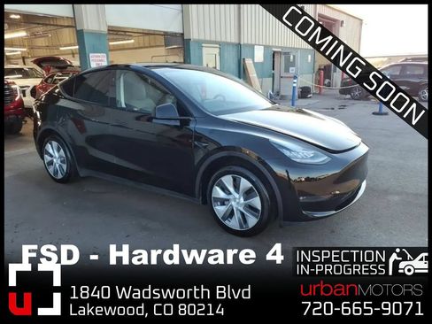Used 2023 Tesla Model Y Long Range AWD/4WD image 1
