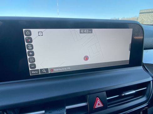 Used 2024 Kia Seltos S AWD/4WD image 18