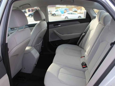 Used 2018 Hyundai Sonata SE image 24