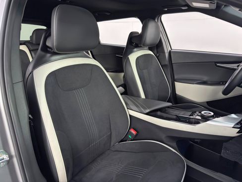 Used 2023 Kia EV6 GT-Line w/ GT-Line Suede Seat Package image 40