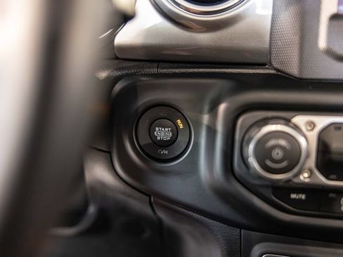 Used 2021 Jeep Wrangler Unlimited Sahara w/ Safety Group AWD/4WD image 26