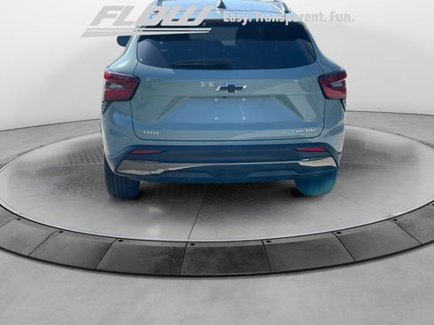 Used 2025 Chevrolet Trax ACTIV w/ Driver Confidence Package image 7
