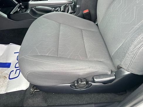 Used 2019 Toyota Tacoma TRD Sport image 16