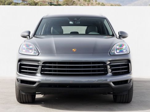 Certified 2023 Porsche Cayenne image 10