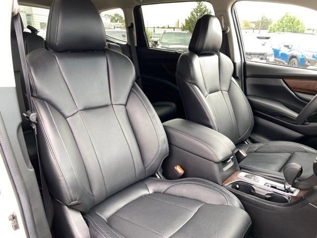 Used 2025 Subaru Ascent Touring w/ Popular Package #1 AWD/4WD image 9