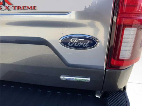 Used 2019 Ford F150 Platinum w/ Equipment Group 701A Luxury image 16