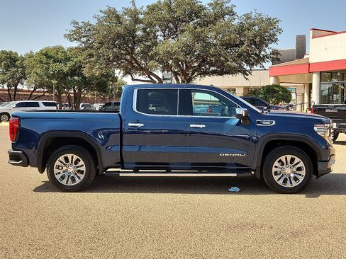 Used 2023 GMC Sierra 1500 Denali AWD/4WD image 5