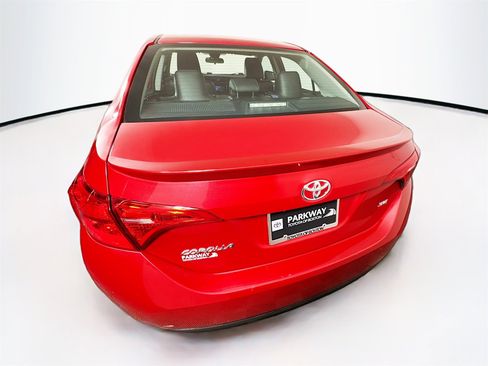 Used 2017 Toyota Corolla SE image 6