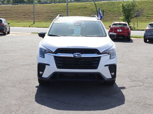 Used 2025 Subaru Ascent Limited w/ Popular Package #1 AWD/4WD image 2