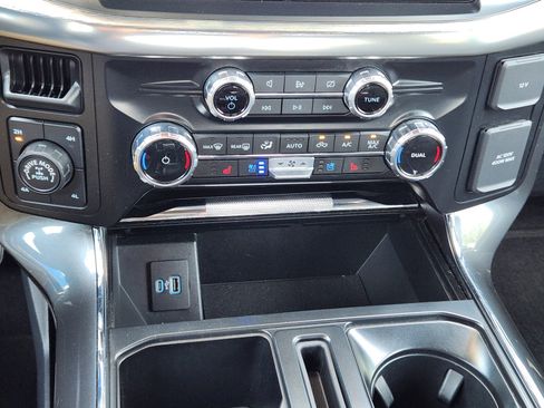 Used 2023 Ford F150 Lariat AWD/4WD image 15