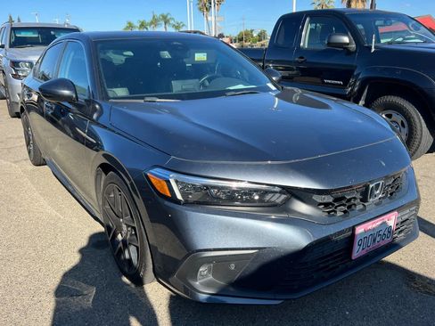 Used 2022 Honda Civic Sport Touring image 3