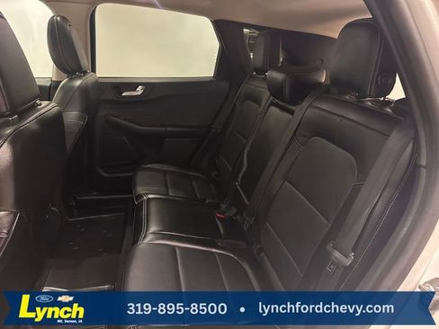 Used 2020 Ford Escape Titanium w/ Titanium Premium Package 2.0 AWD/4WD image 22