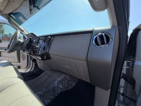 Used 2008 Ford F450 Lariat AWD/4WD image 32