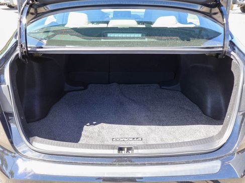 Used 2023 Toyota Corolla SE w/ Carpet Mat Package (TMS) FWD image 27