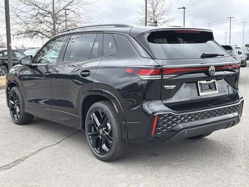 New 2026 Volkswagen Tiguan SE R-Line FWD image 3
