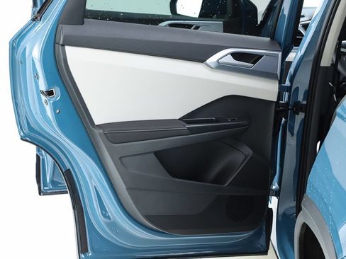 New 2026 Volkswagen Taos SE FWD image 53