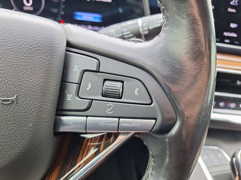 Used 2023 Cadillac Escalade ESV Luxury RWD image 16
