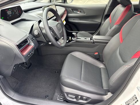 New 2026 Toyota Prius Plug-In Hybrid image 27