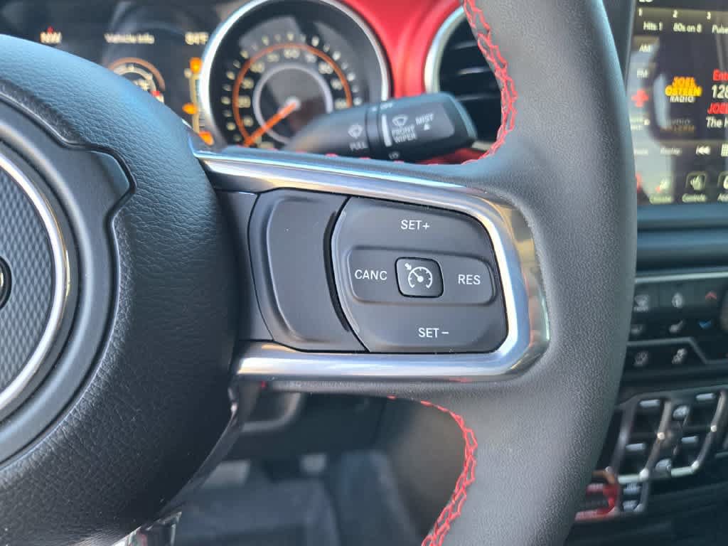 Used 2023 Jeep Gladiator Rubicon w/ LED Lighting Group AWD/4WD image 20