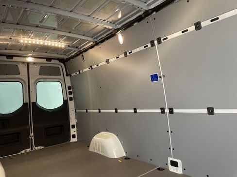 New 2025 Mercedes-Benz Sprinter 2500 image 25