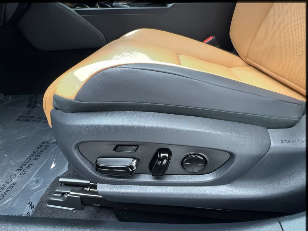 Used 2023 Lexus ES 300h w/ Accessory Package (Z1) FWD image 22
