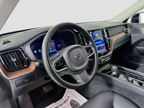 Certified 2024 Volvo XC60 B5 Plus w/ Protection Package Premier AWD/4WD image 10